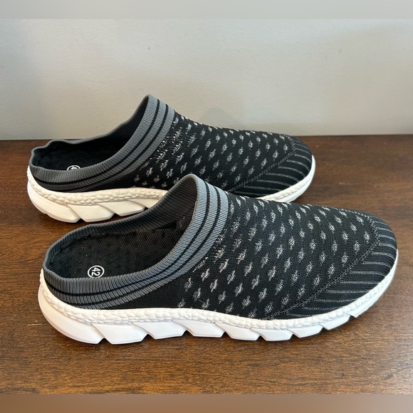 SHEIN Women’s Summer Slouchy Slip-ons Breathable Mesh Stripes & Dots Blacks 10.5 - Picture 5 of 11